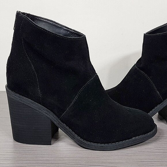Steve Madden Shrines Bootie, Black Suede, Womens Size 9.5 M - Picture 7 of 9